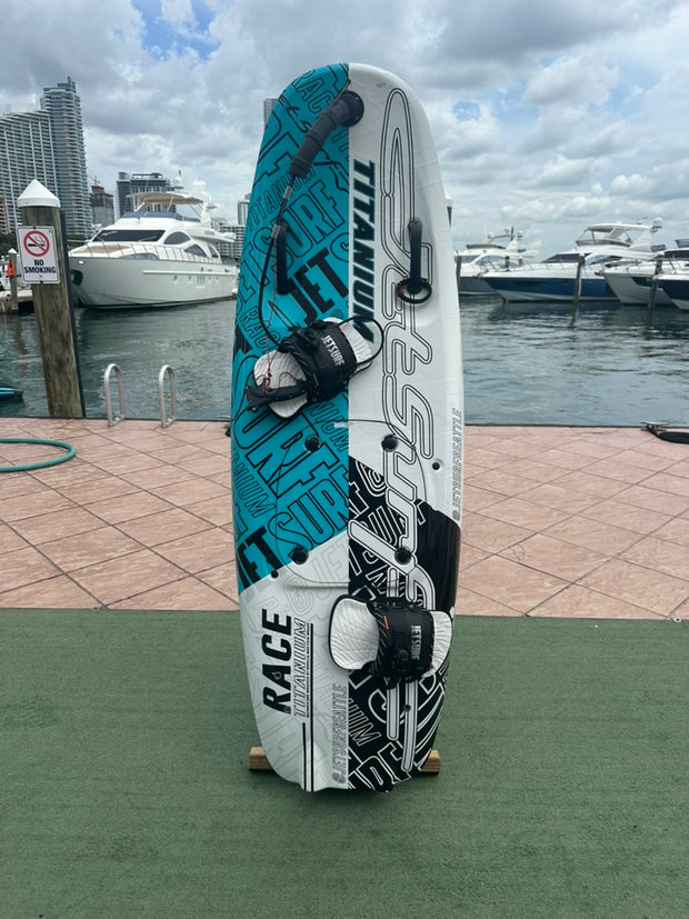 2017 JETSURF Titanium Carbon PRE-OWNED (JSU49442C717)