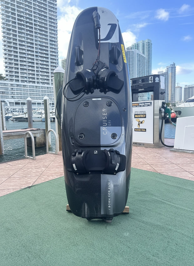 2024 JETSURF Cruiser DFI White Grey PRE-OWNED (JSU30360C324)